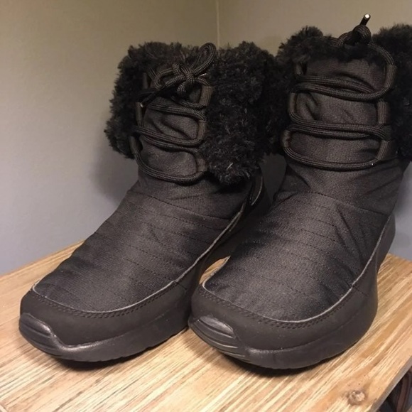 nike boots with fur